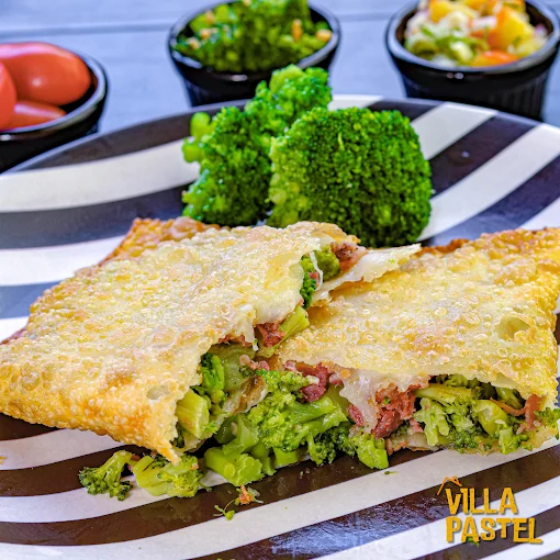 Pastel especial com brócolis